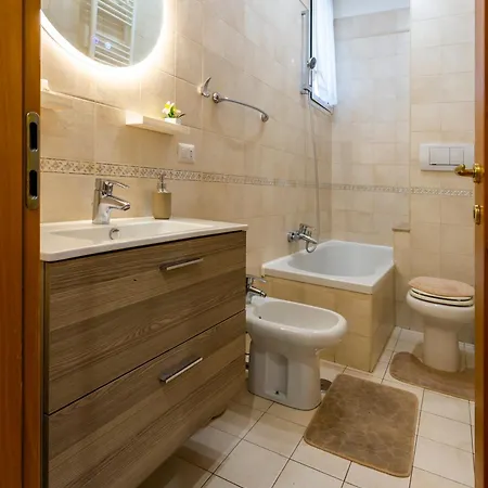 Apartament L A18 L *