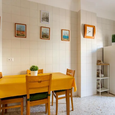 L A18 L Apartament Bari